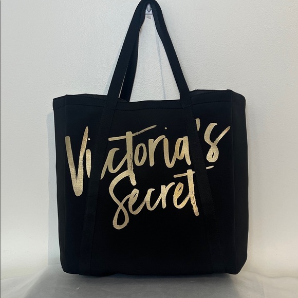 Victoria's Secret Handbags - Victoria's Secret Insulated Bag